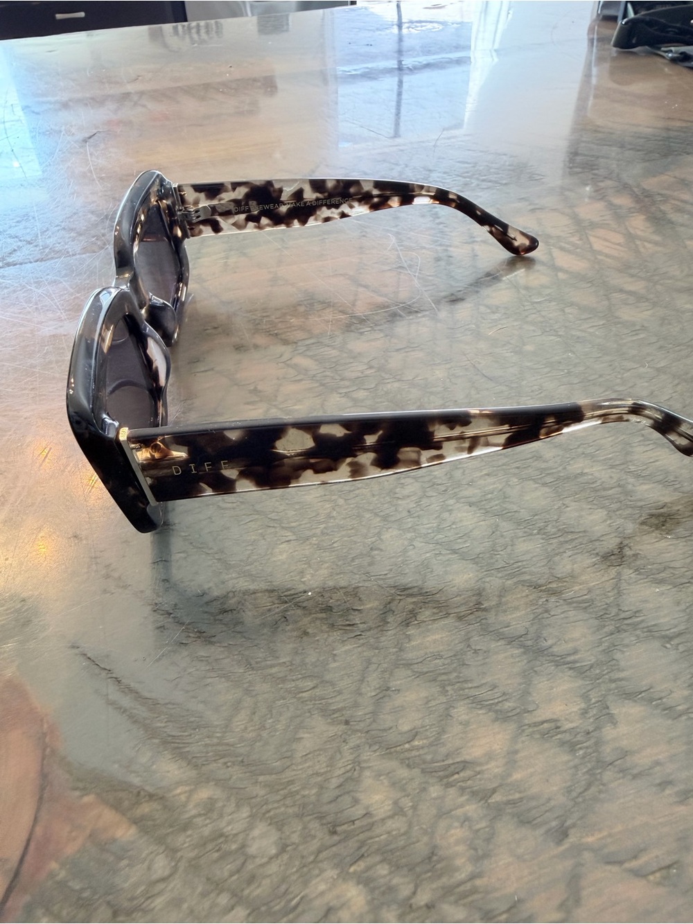 Diff sunglasses - Picture 2 of 2